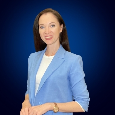 Natalya Shustova is a former Career Education Lead at IE Business School, where she designed and oversaw career development programmes for 5,000+ MBA and Master\'s students. She is also a seasoned career coach, with 800+ individual coaching cases across London Business School and IE.\r\n\r\nToday, she delivers AI Skills training for students, alumni, and career services teams at top business schools - on applying AI to job search and career strategy.\r\n\r\nShe is the founder of The Discerning Mind, built on a simple idea: in an AI-driven market, advantage doesn\'t come from using more tools, but from using them with discernment.